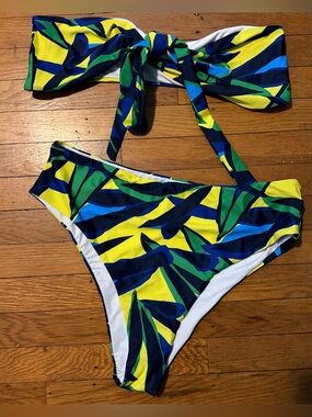 NWOT! FASHION NOVA Vibrant Bandeau Bikini Set, Size XL